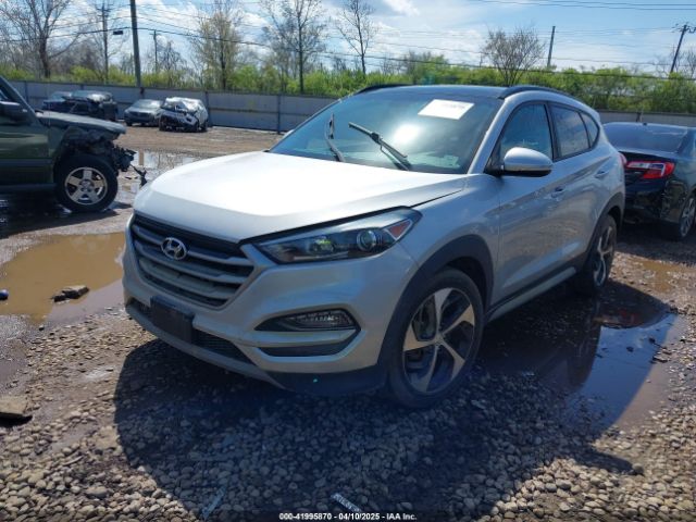 KM8J3CA20JU678220 Hyundai Tucson Value