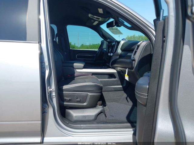 3C6UR5FL5RG231403 RAM 2500 Laramie  4x4 6'4 Box