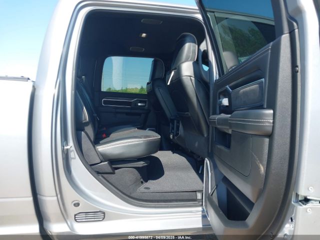 3C6UR5FL5RG231403 RAM 2500 Laramie  4x4 6'4 Box