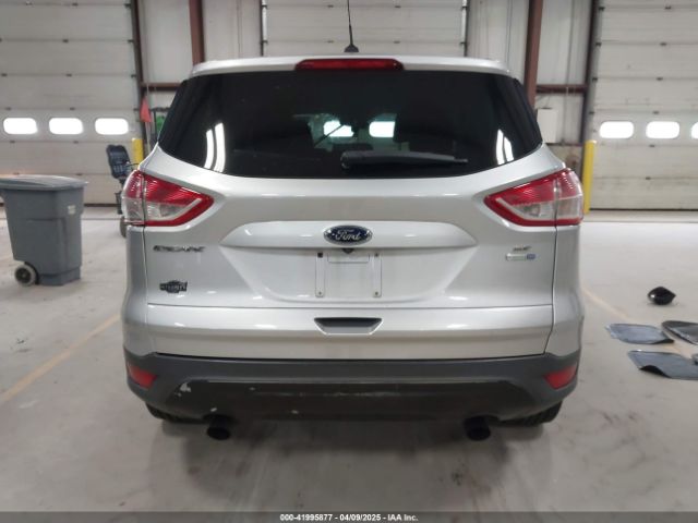 1FMCU9GXXGUA48452 Ford ESCAPE SE