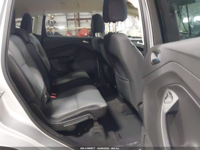 1FMCU9GXXGUA48452 Ford ESCAPE SE