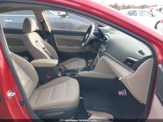 2020 HYUNDAI ELANTRA 5NPD84LF5LH629410 Photo 4