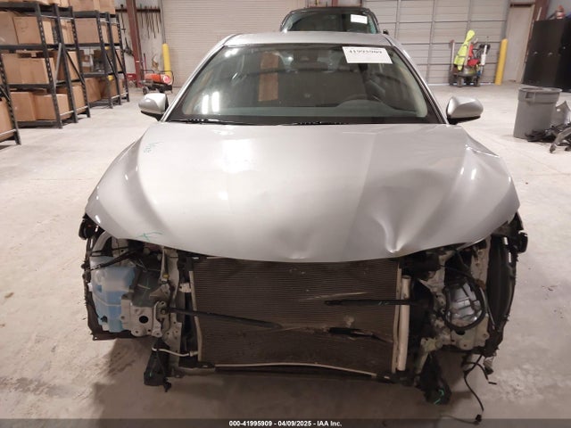 4T1C11AK9MU462227 Toyota CAMRY LE