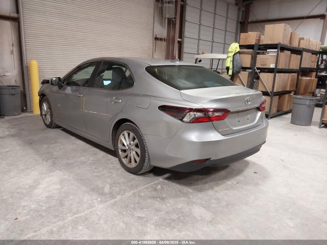 4T1C11AK9MU462227 Toyota CAMRY LE