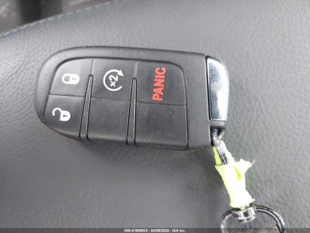 ZACNJDD19MPN35418 Jeep Renegade