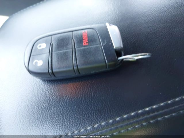 1C4RJFAG0GC384227 Jeep Grand Cherokee Laredo