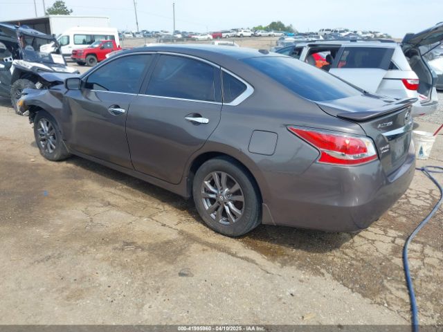 1N4AL3AP2FN379061 Nissan Altima 2.5 S