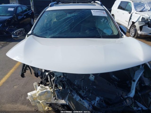 JTMWFREV3FJ044062 Toyota Rav4 Xle