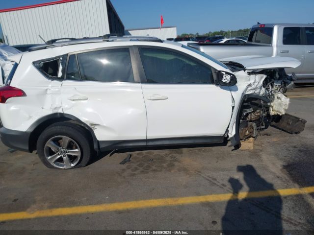 JTMWFREV3FJ044062 Toyota Rav4 Xle