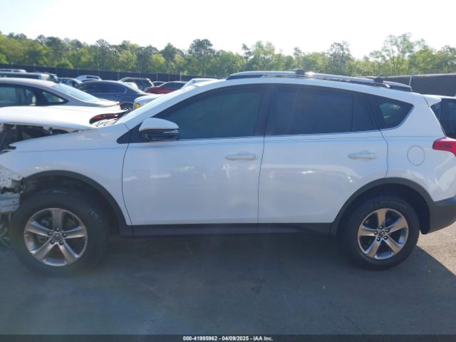 JTMWFREV3FJ044062 Toyota Rav4 Xle