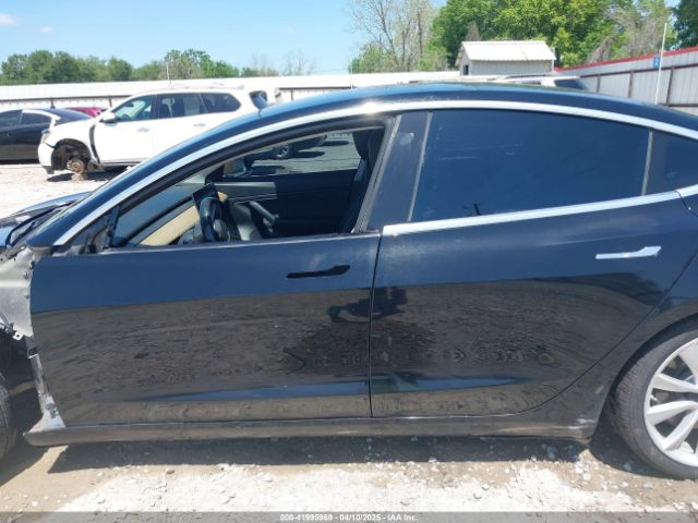 5YJ3E1EAXJF019907 Tesla Model 3 Long Range/mid Range
