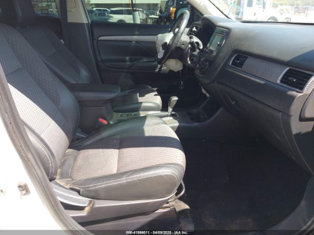 2015 MITSUBISHI OUTLANDER JA4AD3A33FZ010202 Photo 4