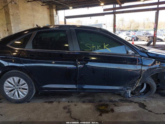 3VWN57BU6KM097833 Volkswagen Jetta 1.4t S