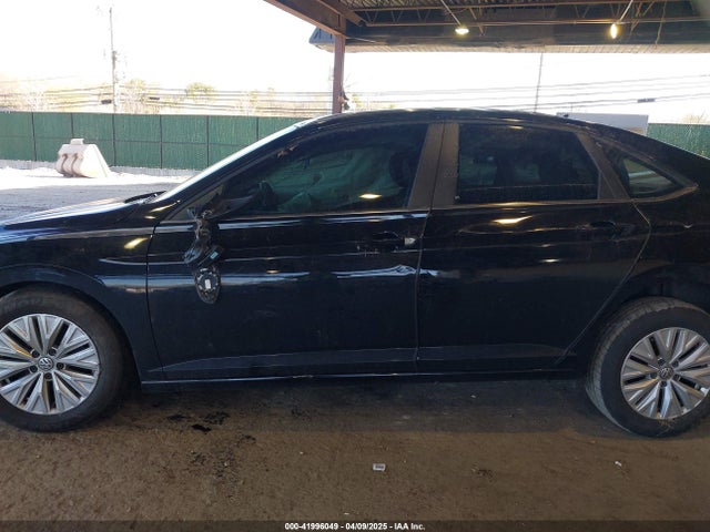 3VWN57BU6KM097833 Volkswagen Jetta 1.4t S