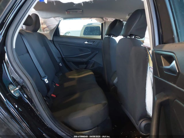 3VWN57BU6KM097833 Volkswagen Jetta 1.4t S