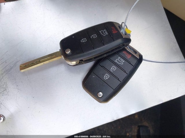 5XYPG4A30GG019257 KIA Sorento 2.4l Lx