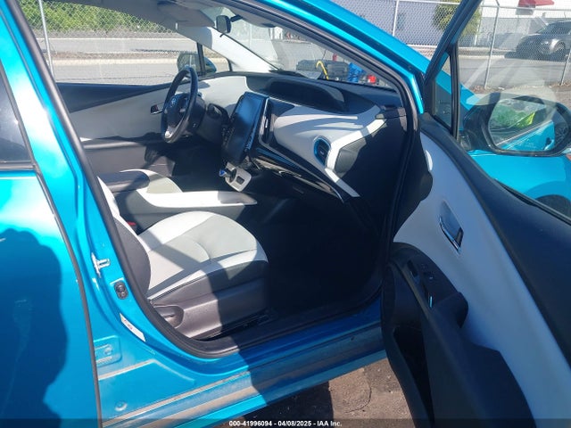 Toyota Prius Prime Premium 2018 JTDKARFPXJ3077974 Image 5