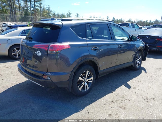 JTMRFREV1JJ196329 Toyota Rav4 Xle