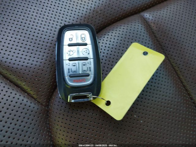2C4RC1GG1KR550792 Chrysler Pacifica Limited