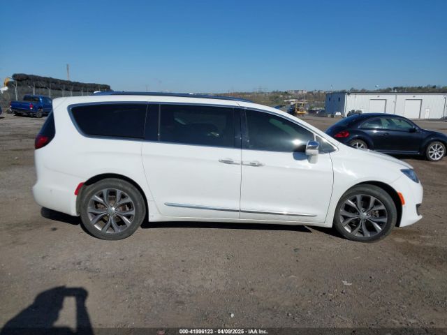 2C4RC1GG1KR550792 Chrysler Pacifica Limited
