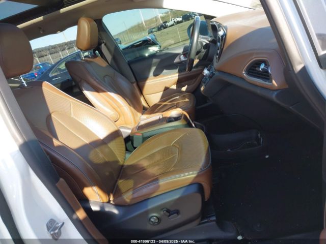 2C4RC1GG1KR550792 Chrysler Pacifica Limited