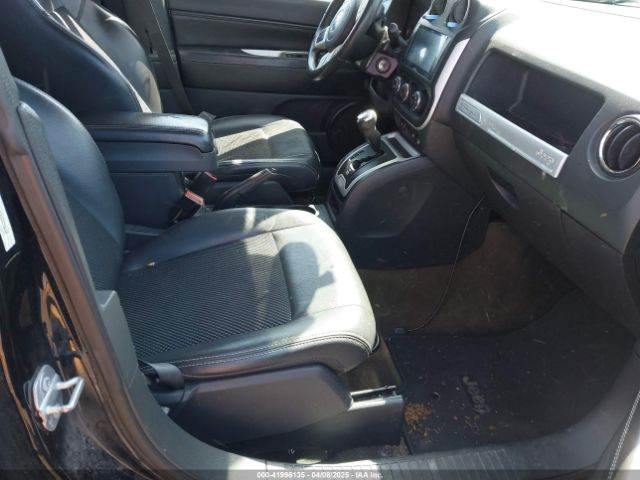 1C4NJDEB3GD759068 Jeep Compass Latitude