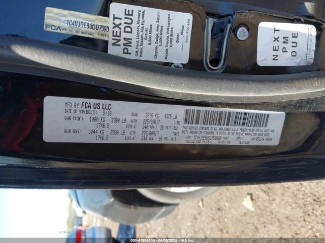 1C4NJDEB3GD759068 Jeep Compass Latitude