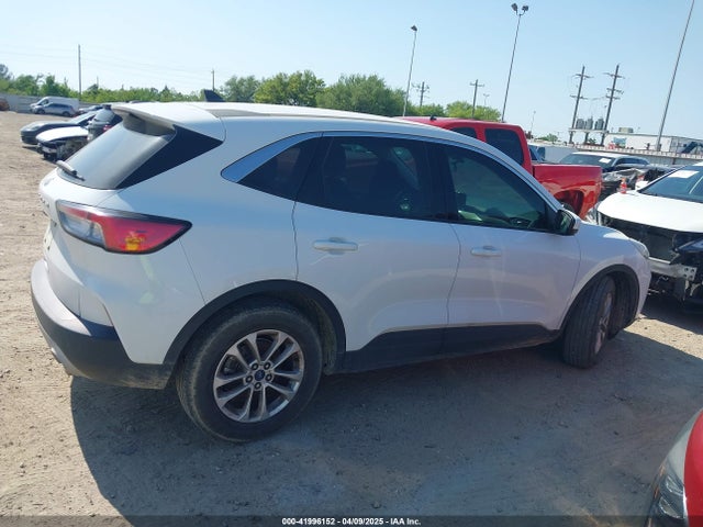 1FMCU0G62MUA08798 Ford ESCAPE SE