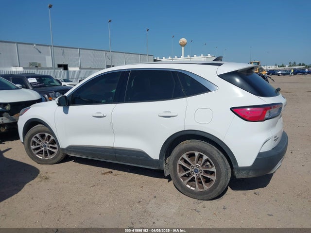 1FMCU0G62MUA08798 Ford ESCAPE SE