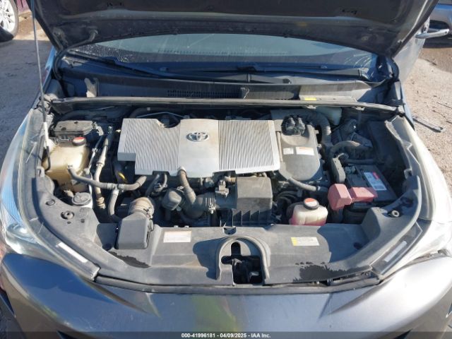 JTDKARFU6G3009928 Toyota Prius Three
