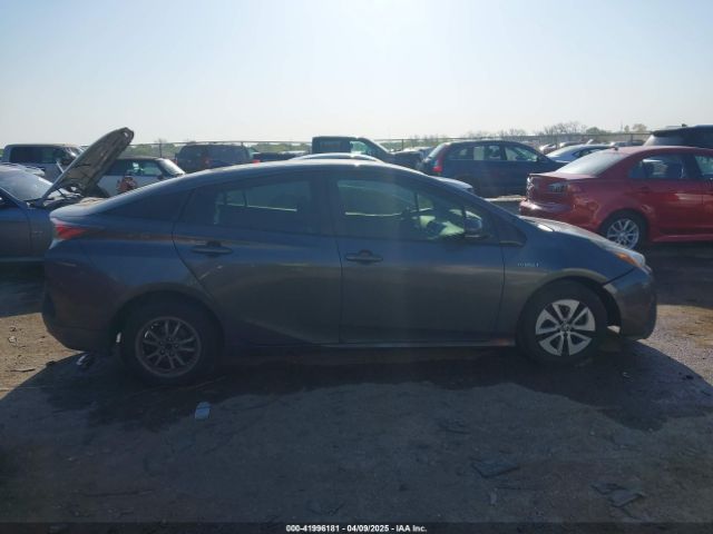 JTDKARFU6G3009928 Toyota Prius Three