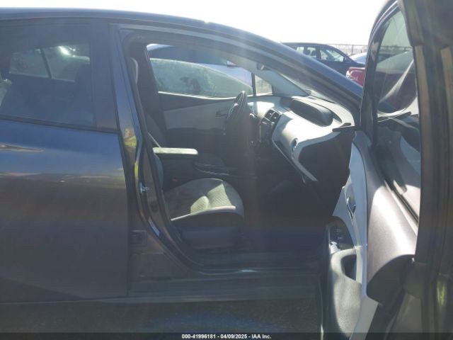 JTDKARFU6G3009928 Toyota Prius Three