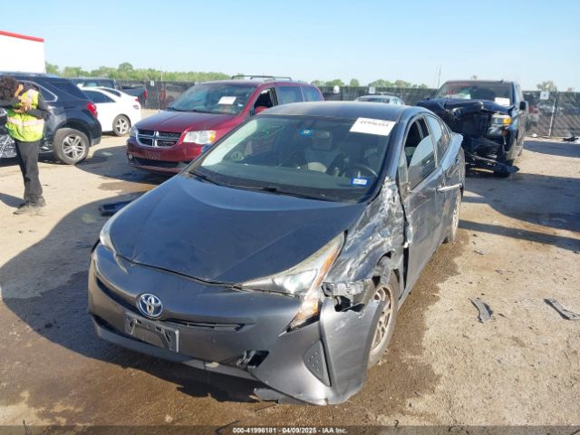 JTDKARFU6G3009928 Toyota Prius Three
