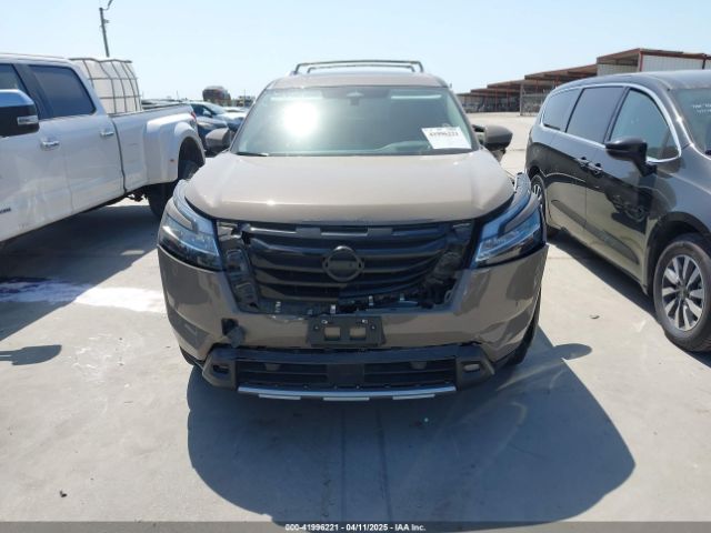 5N1DR3DH5PC261041 Nissan Pathfinder Platinum Fwd