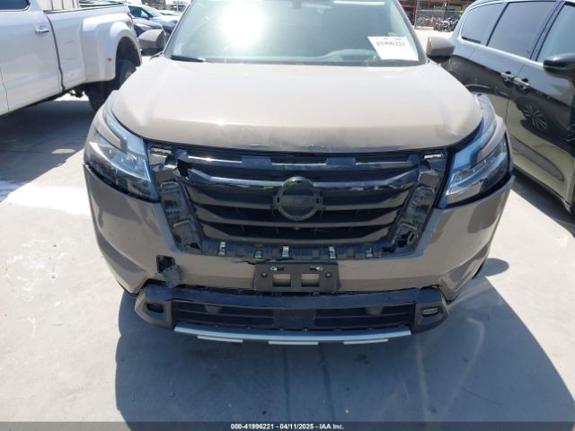 5N1DR3DH5PC261041 Nissan Pathfinder Platinum Fwd
