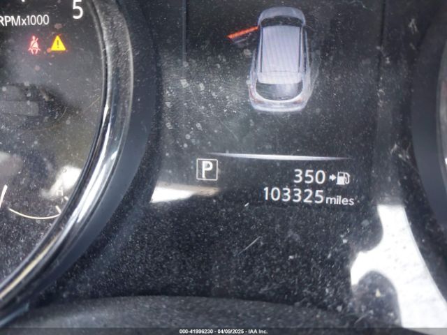 JN1BJ1CPXJW164412 Nissan Rogue Sport Sl