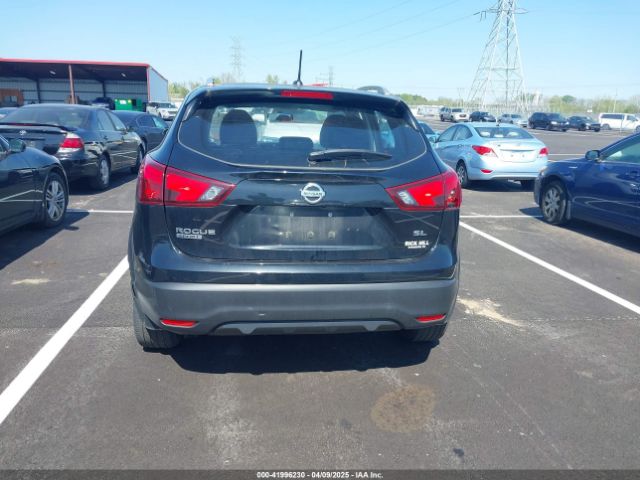 JN1BJ1CPXJW164412 Nissan Rogue Sport Sl