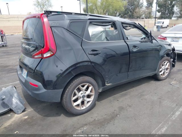 KNDJ23AU8N7185608 KIA SOUL LX