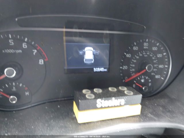 KNDJ23AU8N7185608 KIA SOUL LX