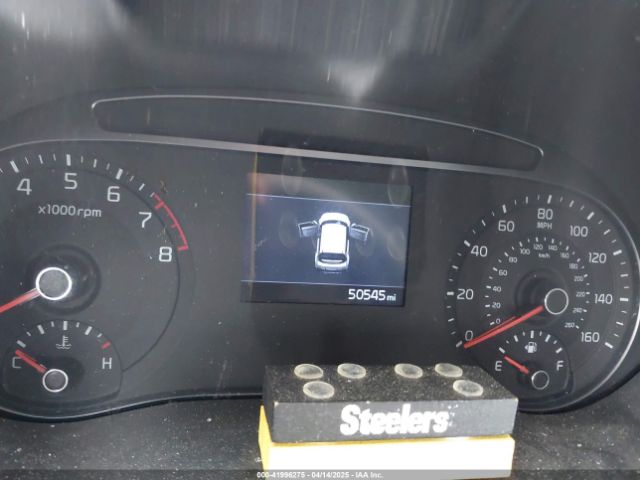 KNDJ23AU8N7185608 KIA SOUL LX