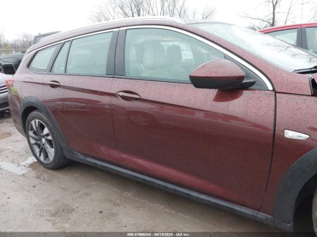 W04GV8SX1J1081380 Buick Regal Tourx Essence