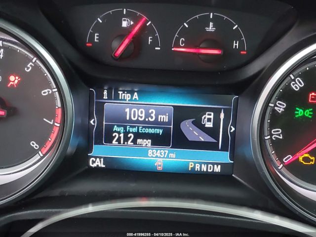 W04GV8SX1J1081380 Buick Regal Tourx Essence
