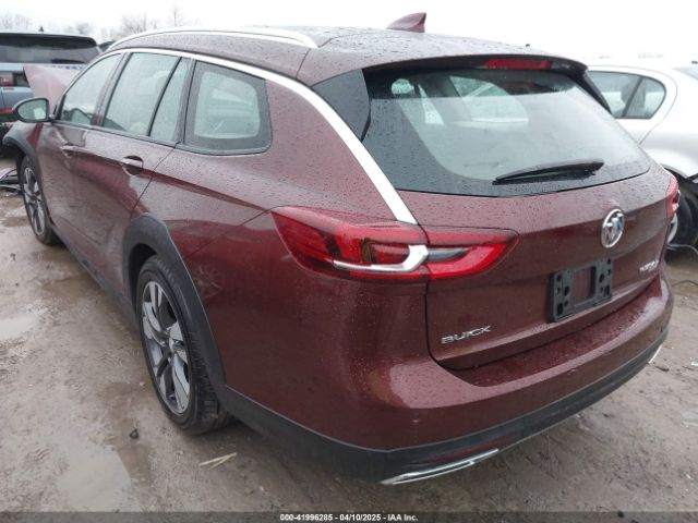 W04GV8SX1J1081380 Buick Regal Tourx Essence