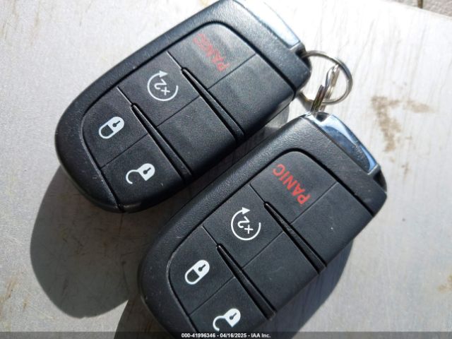3C4NJDCB5JT362398 Jeep Compass Limited 4x4