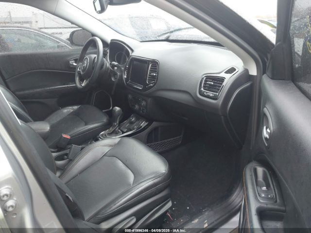 3C4NJDCB5JT362398 Jeep Compass Limited 4x4
