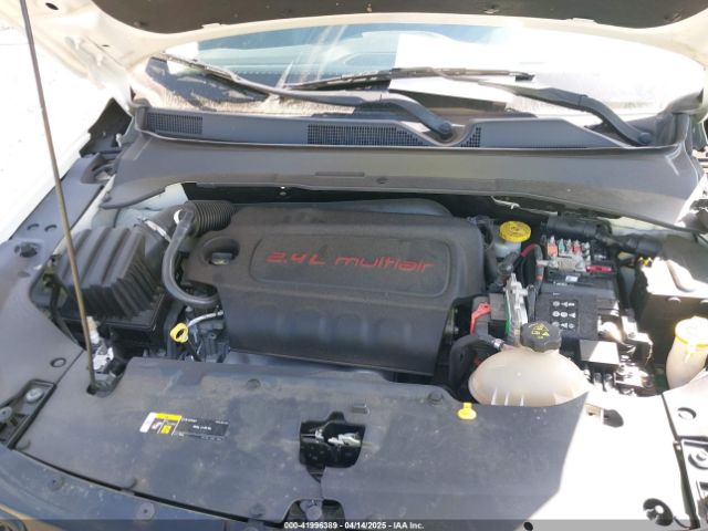 3C4NJDBB9JT364849 Jeep Compass Latitude 4x4