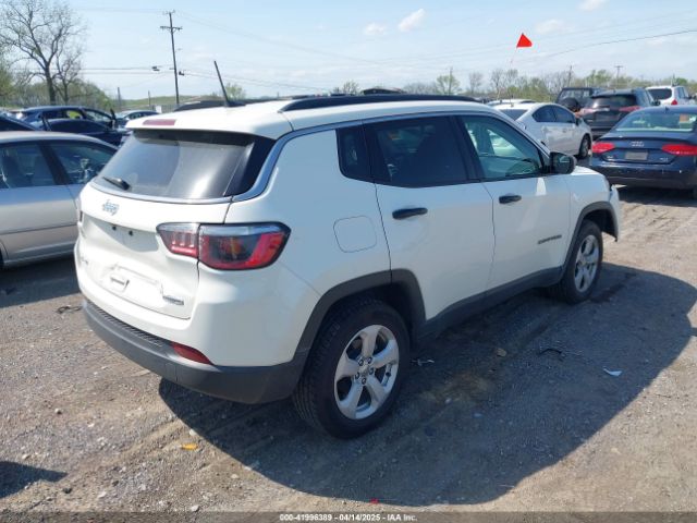 3C4NJDBB9JT364849 Jeep Compass Latitude 4x4