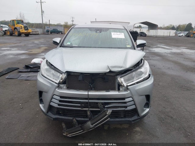 5TDBZRFH4KS997648 Toyota Highlander Le
