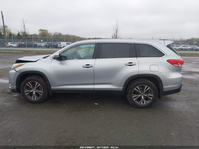 5TDBZRFH4KS997648 Toyota Highlander Le