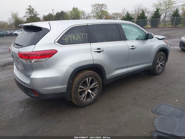 5TDBZRFH4KS997648 Toyota Highlander Le
